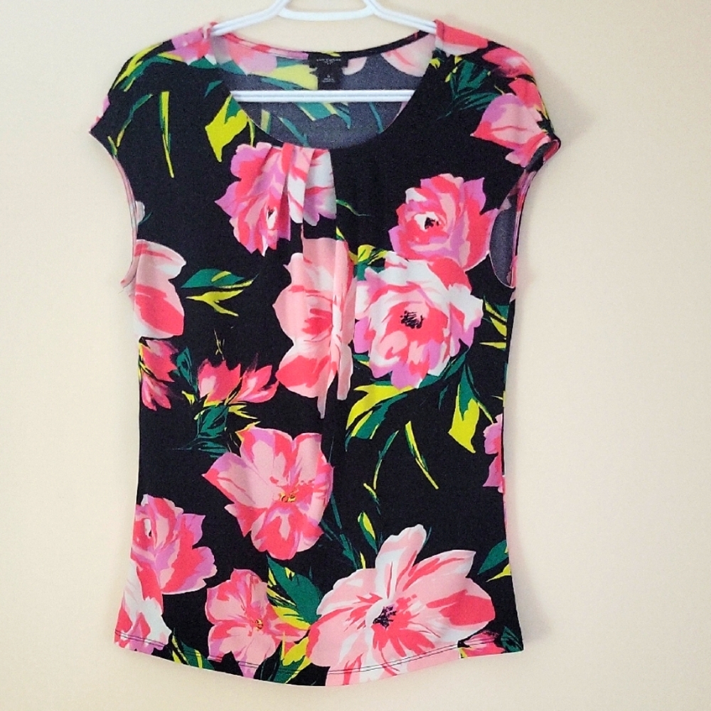 Ann Taylor Black and Pink Cap Sleeve Fitted Blouse